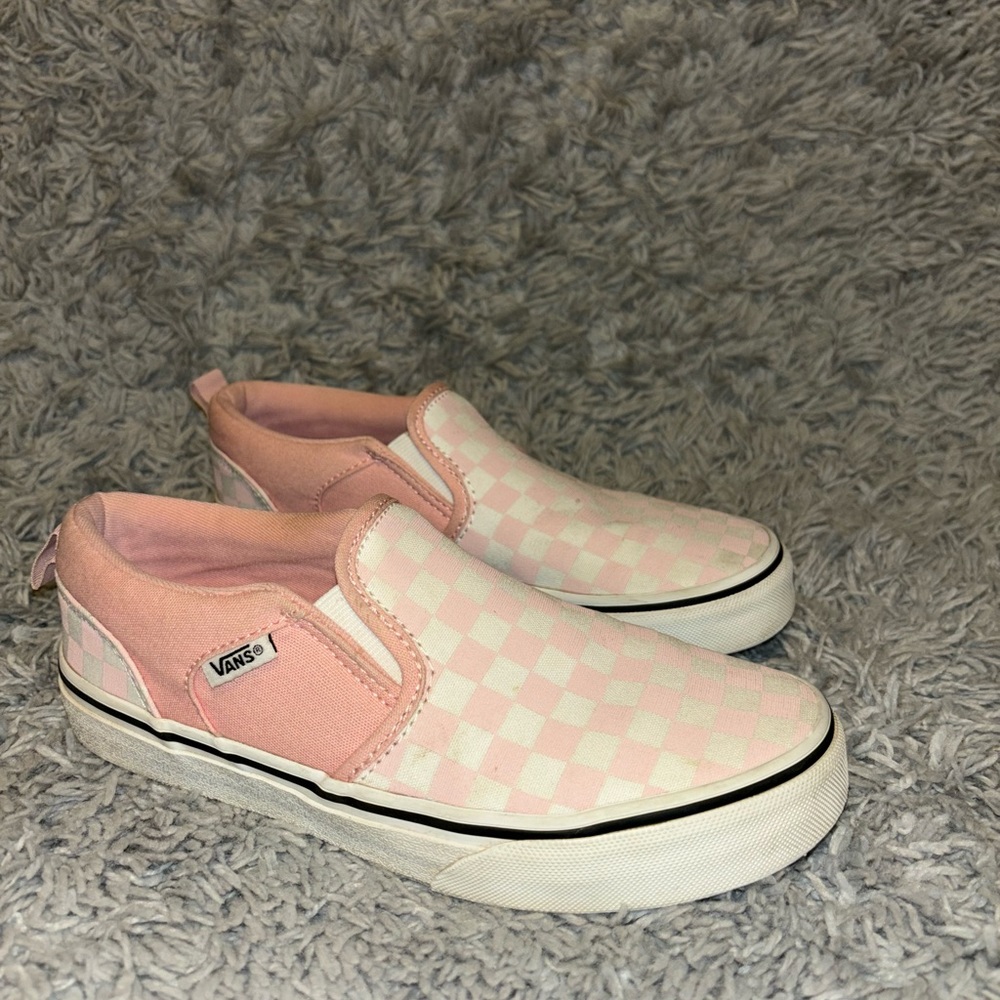 checkered vans
